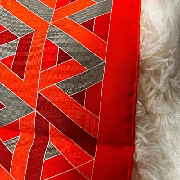 auth HERMES 90 Square Scarf made in France 100% silk - Picture 3 of 7